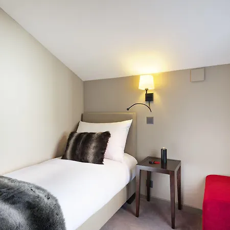 Vanessa Hotel 4*