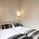 מלון Vanessa 4*